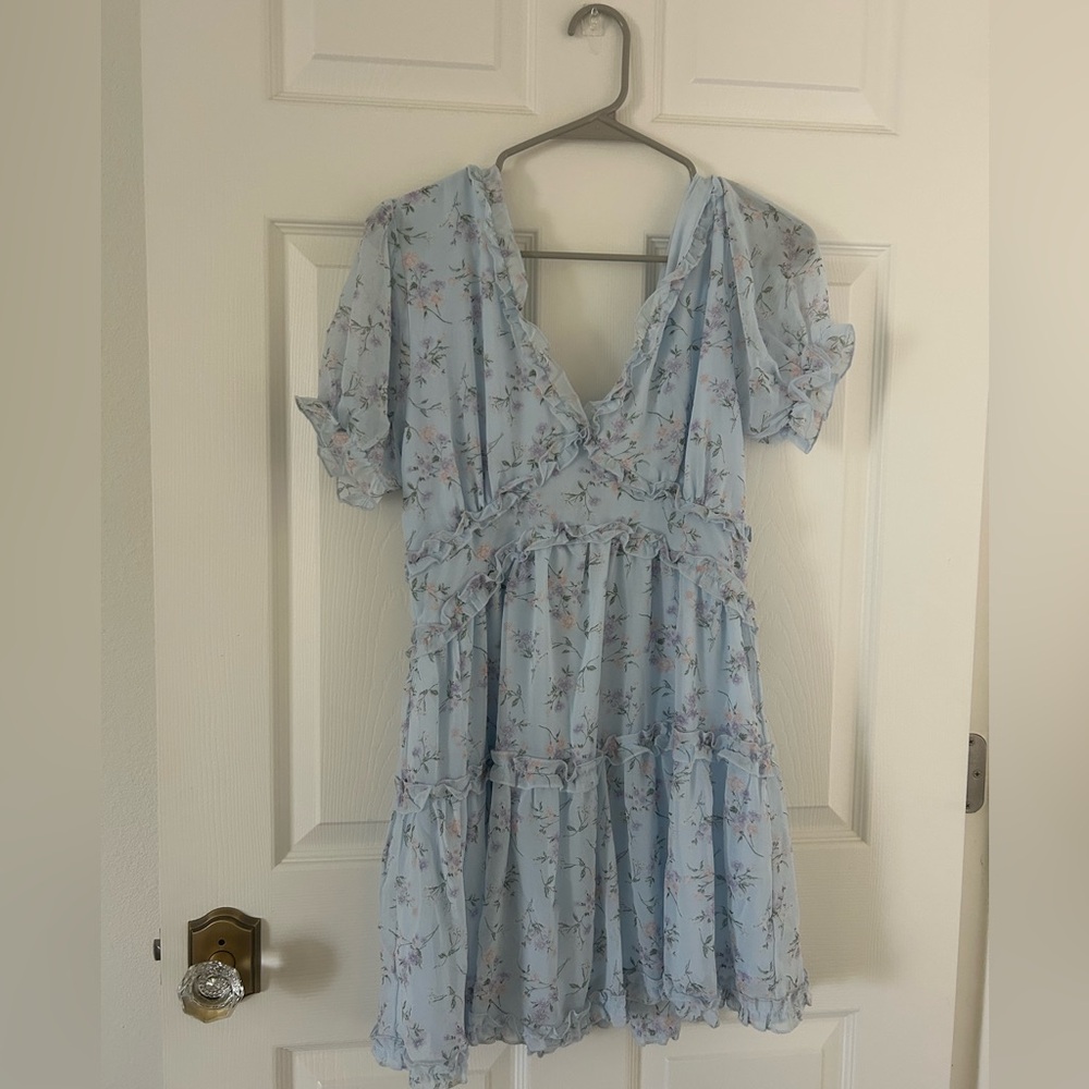 NWT Francesca’s Puff Sleeve Floral Dres